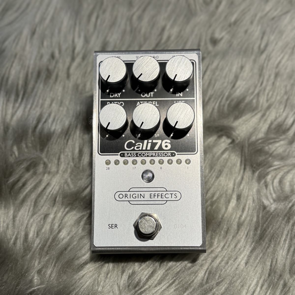 ORIGIN EFFECTS Cali76 Bass Compressor【新製品】（新品/送料無料）【楽器検索デジマート】