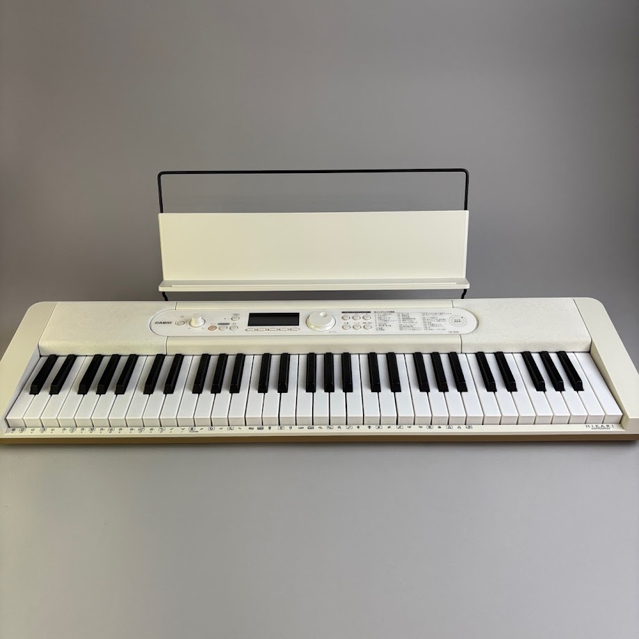 新品未使用未開封　カシオ　LK-526 開封済新品同様CASIO電子キーボード LK-526 光ナビゲーション