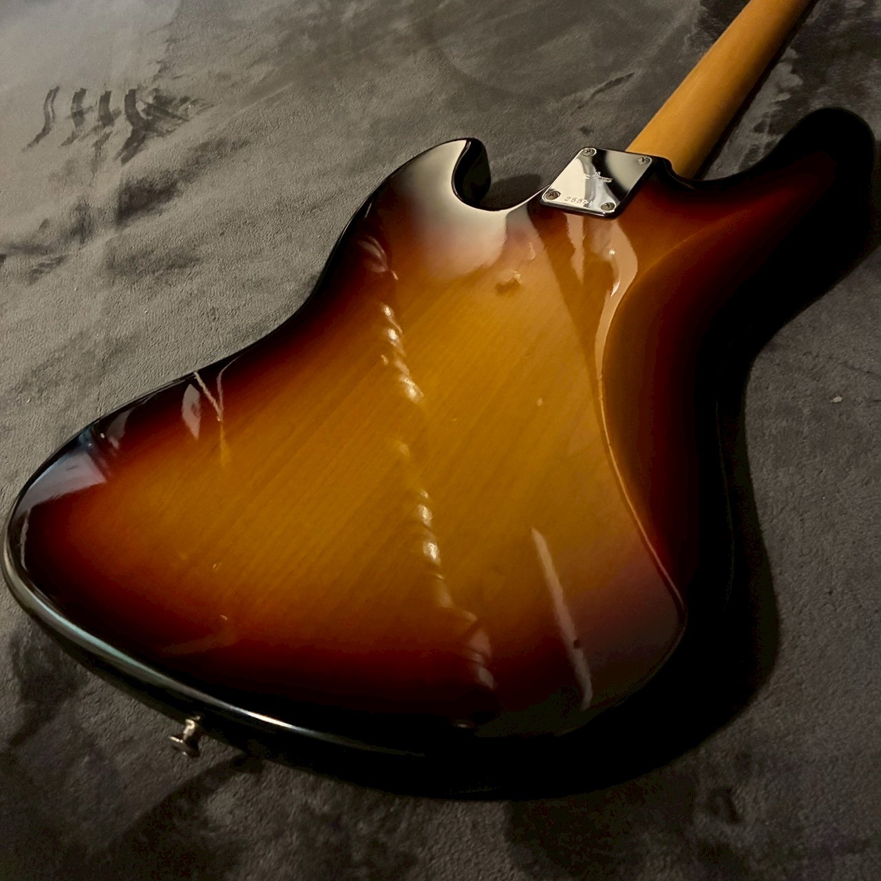 Moon JB-4 フレットレス 【USED】【4.2㎏】（中古）【楽器検索デジマート】