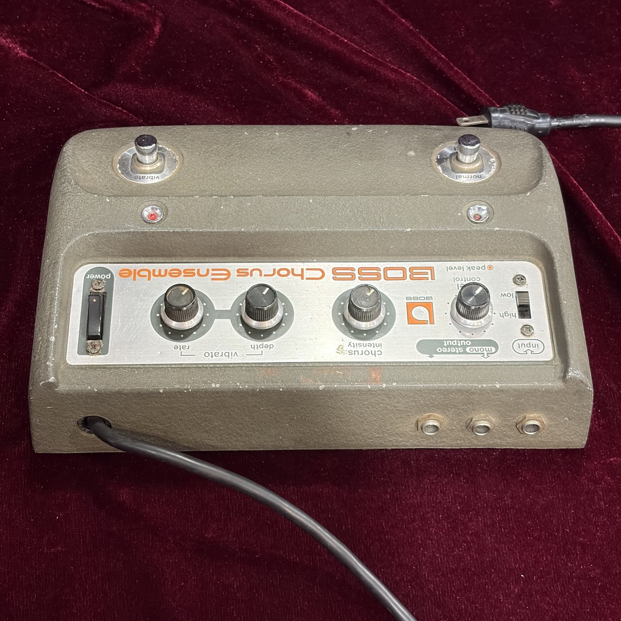 BOSS CE-1 Chorus Ensemble（ビンテージ）【楽器検索デジマート】