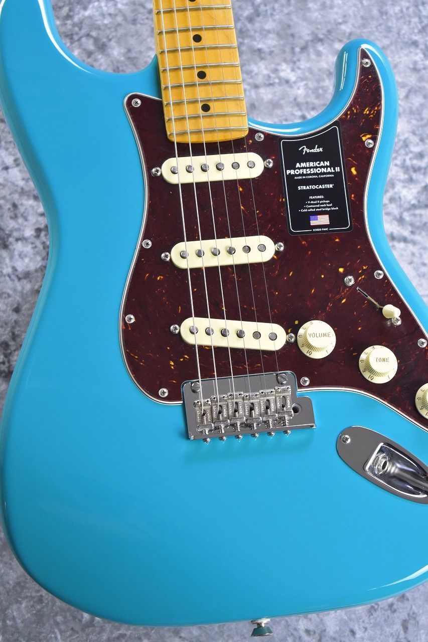 Fender American Professional II Stratocaster MN / Miami Blue [3.58