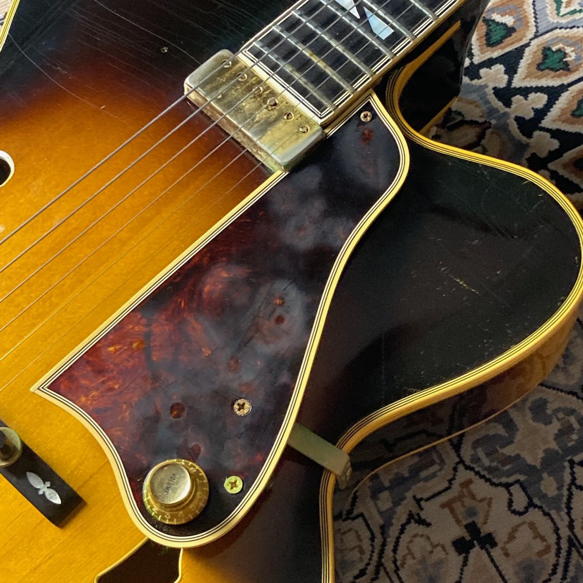 Gibson Johnny Smith / Sunburst 1969（ビンテージ）【楽器検索