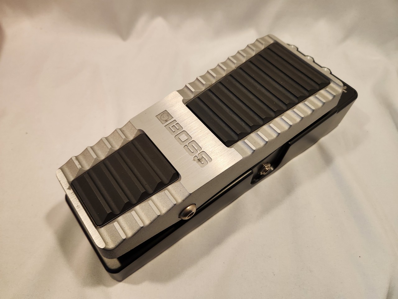 BOSS PW-10 V-Wah - Geek IN Box