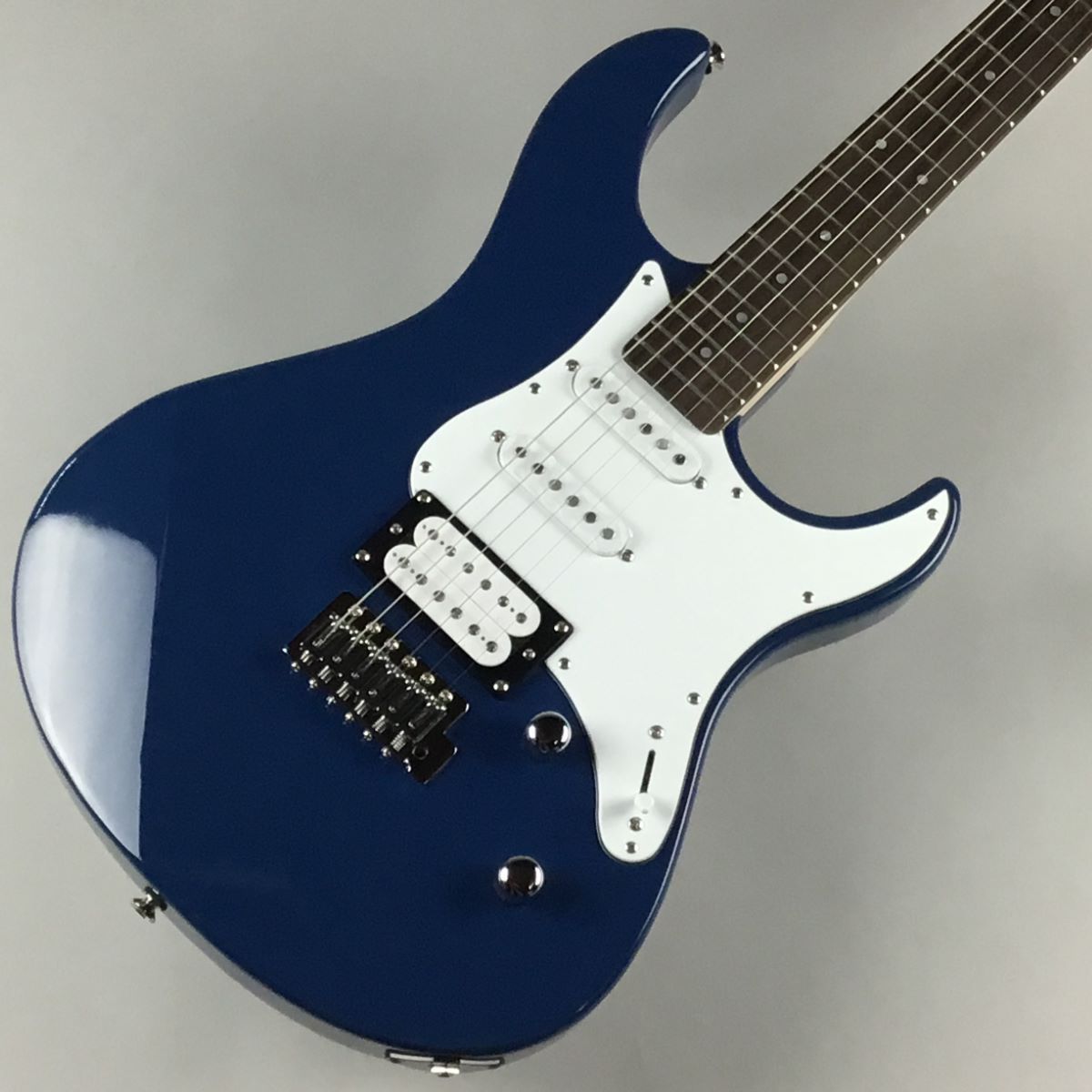 YAMAHA PACIFICA112V UTB ユナイテッドブルー |現物画像 未展示品