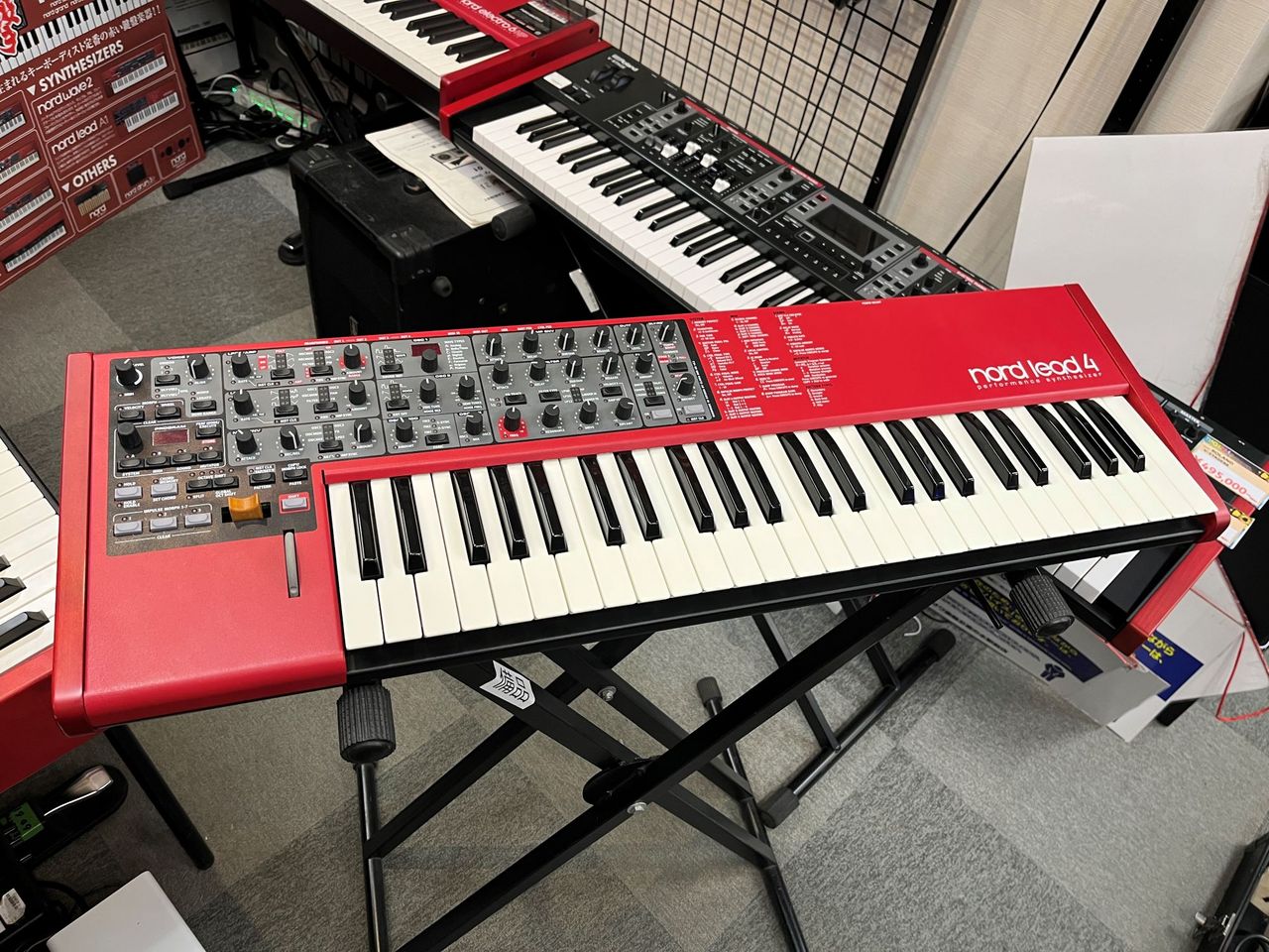CLAVIA NORD LEAD 4【中古】【汎用ハードケース付】（中古）【楽器検索