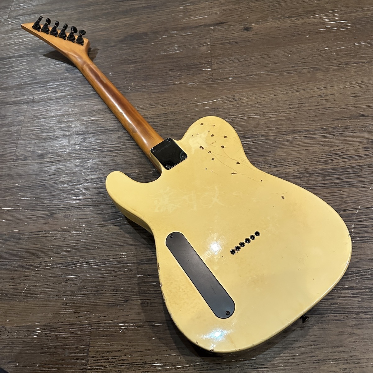 布袋寅泰　FERNANDES エレキギター 1991 Fernandes Limited Edition MV-480HT “TOMOYASU HOTEI