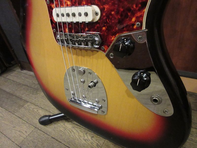 Fender 1966 Jaguar Sunburst 