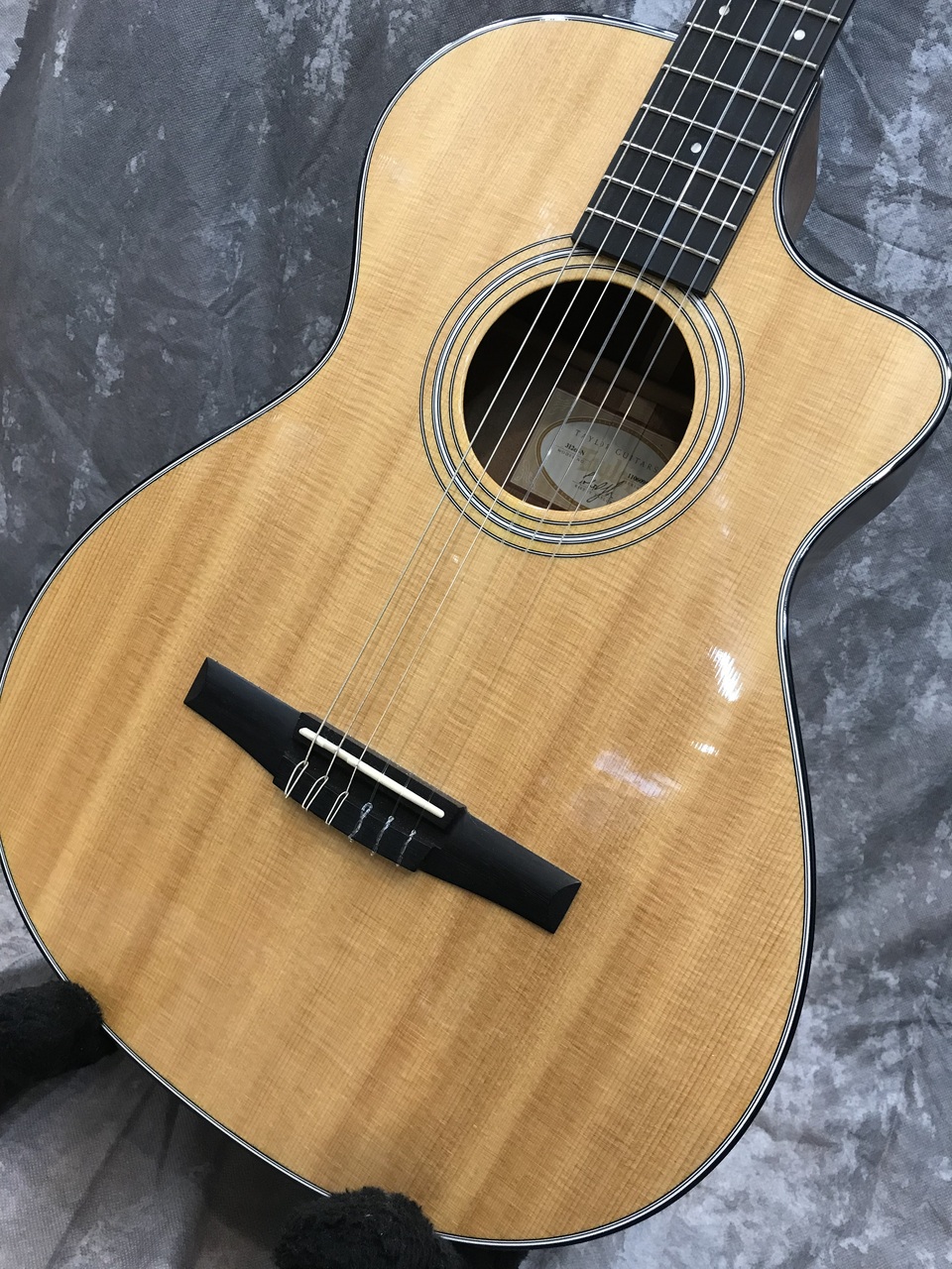 Taylor 312ce-N（中古）【楽器検索デジマート】