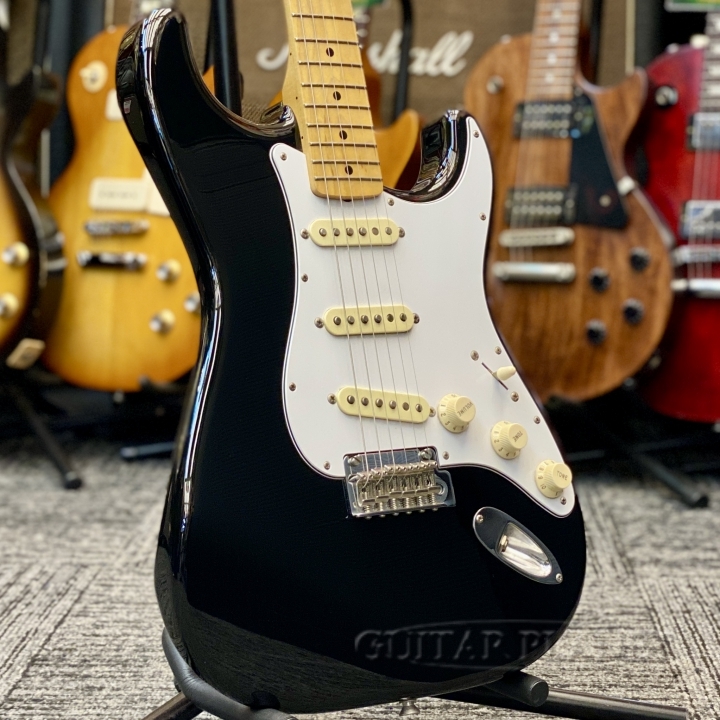 Fender Hybrid 68 Stratocaster -Black- 2018年製 【Alder Body