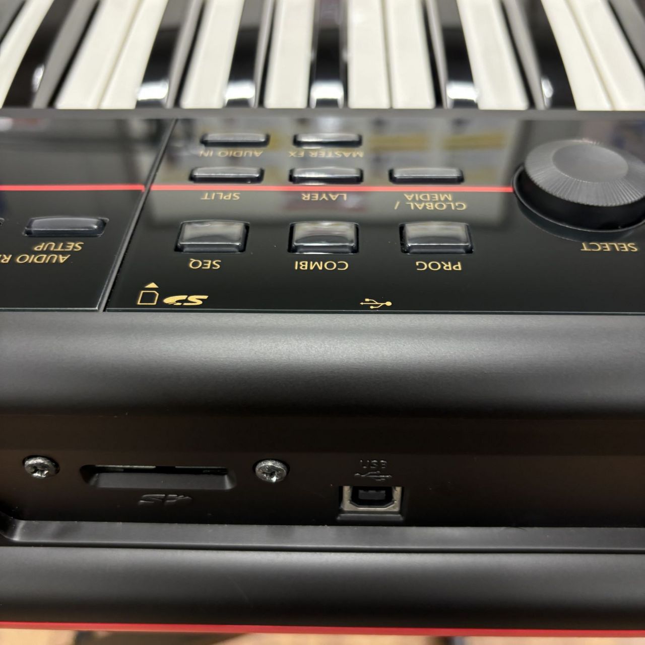 KORG 【中古】KROSS-61（中古/送料無料）【楽器検索デジマート】