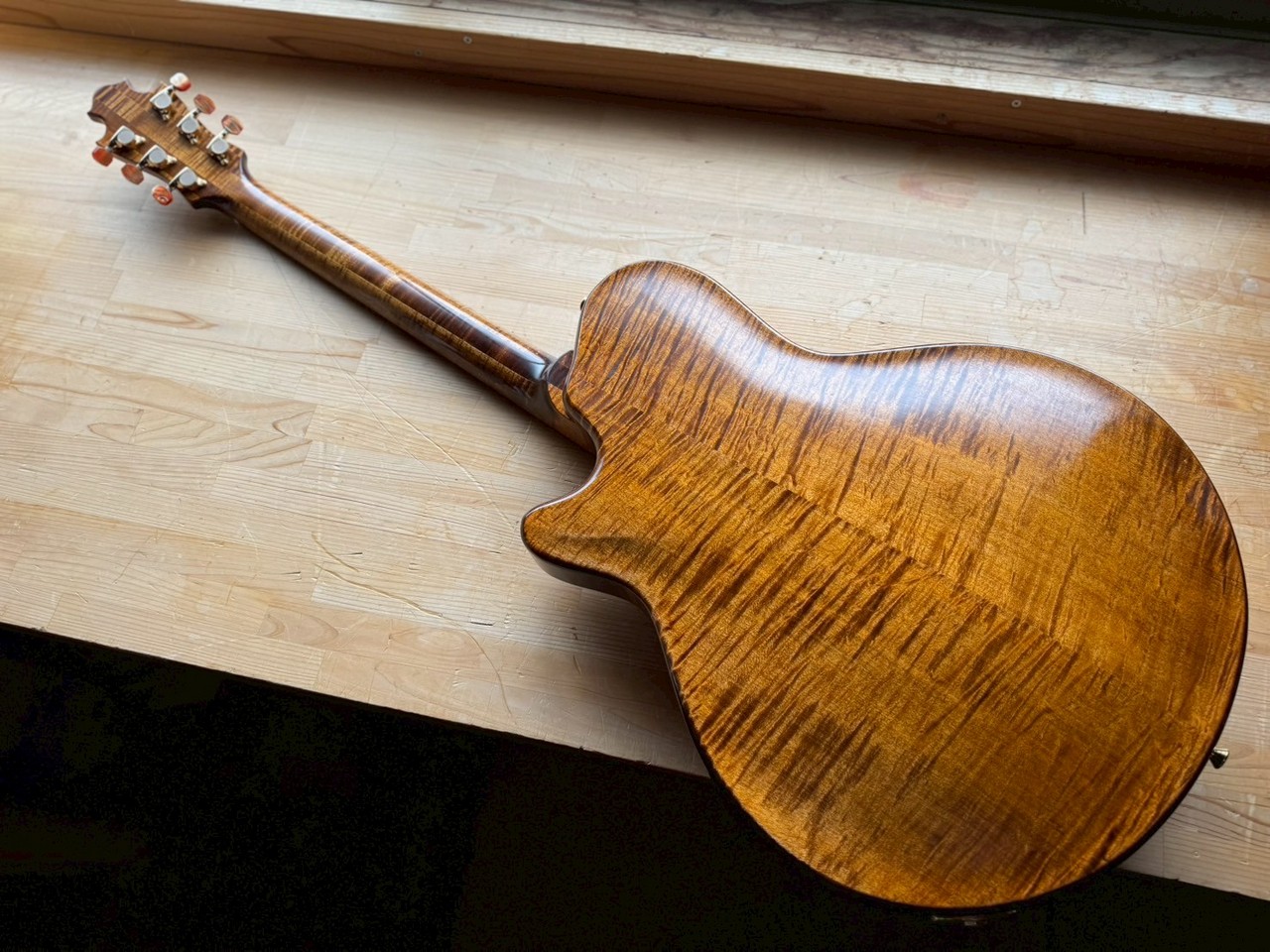 Nishgaki Guitars Arcus Archtop - Organic Texture（新品/送料無料