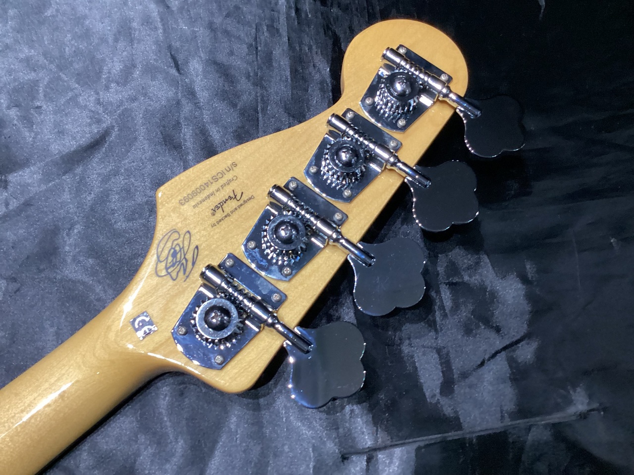 Squier by Fender TOMOMI Jazz Bass（中古）【楽器検索デジマート】