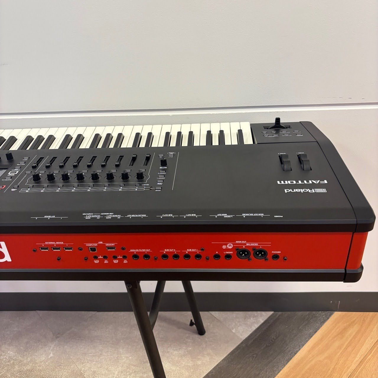 Roland FANTOM-8（中古/送料無料）【楽器検索デジマート】