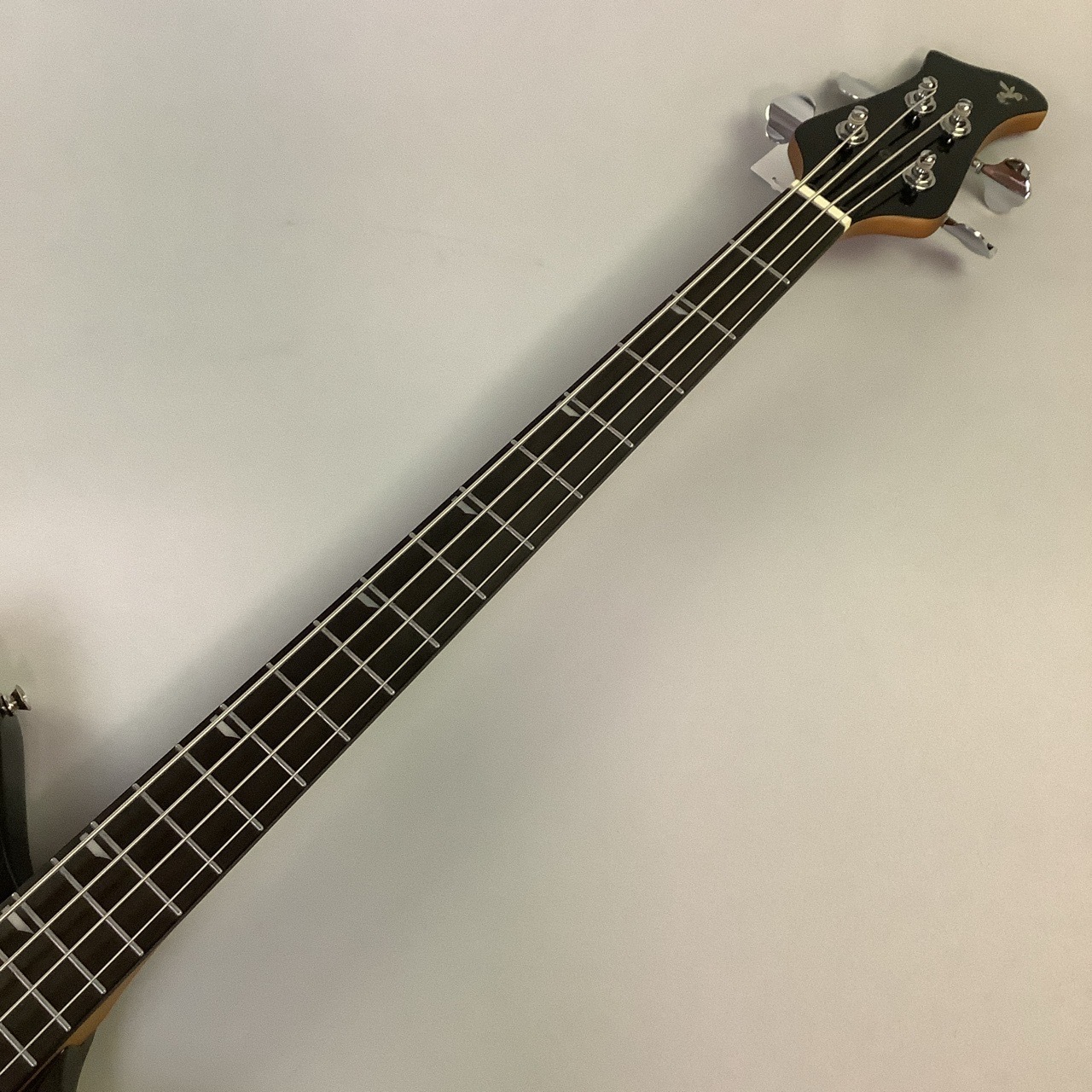 美品【RYOGA SKATER-BASS/LE】エレキベース Ryoga SKATER-BASS/LE Luminous Blue エレキベース リョウガ