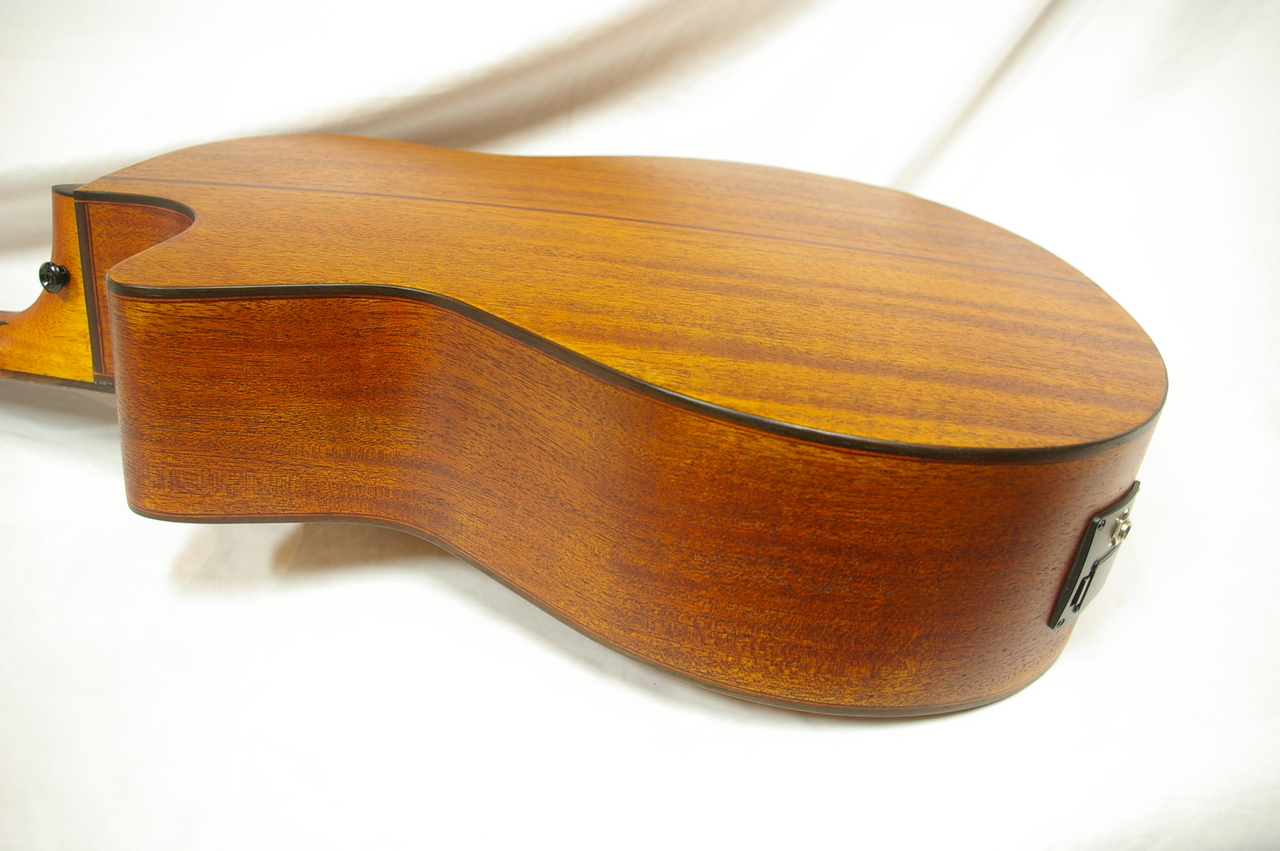 Bromo BAT2MCE(現物商品掲載)（新品/送料無料）【楽器検索デジマート】