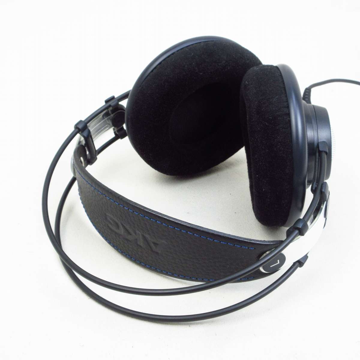 AKG K702 オープン型スタジオヘッドホン 【横浜店】（中古）【楽器検索