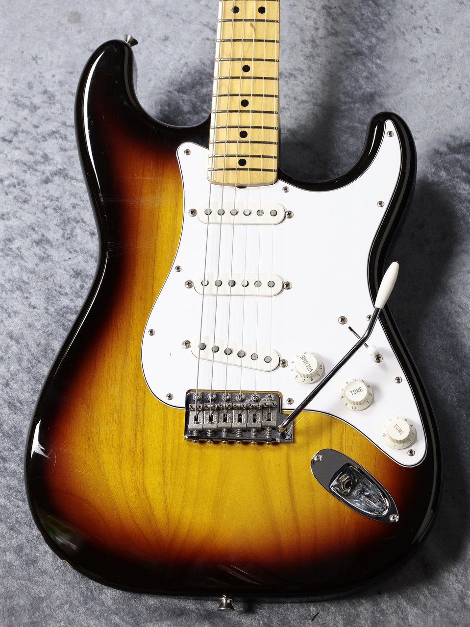 Fender Japan 【特選中古!!】ST68-TX -3Tone Sunburst- 【2012'sUSED 