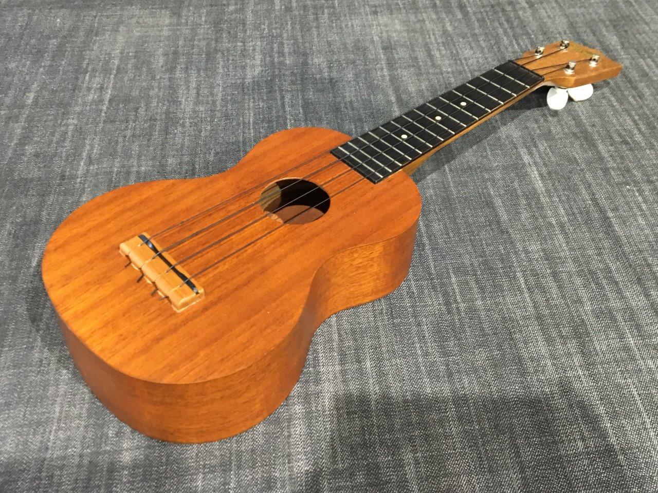 Famous ウクレレ FS-1  : Famous ソプラノウクレレ FS-1 (国産 マホガニー材