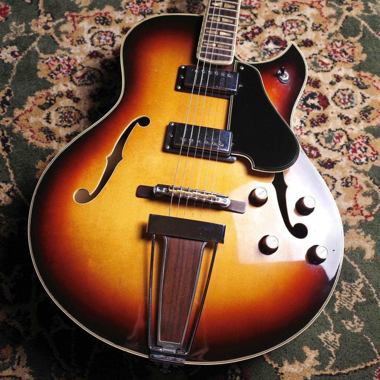 ヒ*ト様 Special price! YAMAHA AE-11 フルアコ 検グ YAMAHA AE-11 【USED】（中古/送料無料）【楽器検索デジマート】