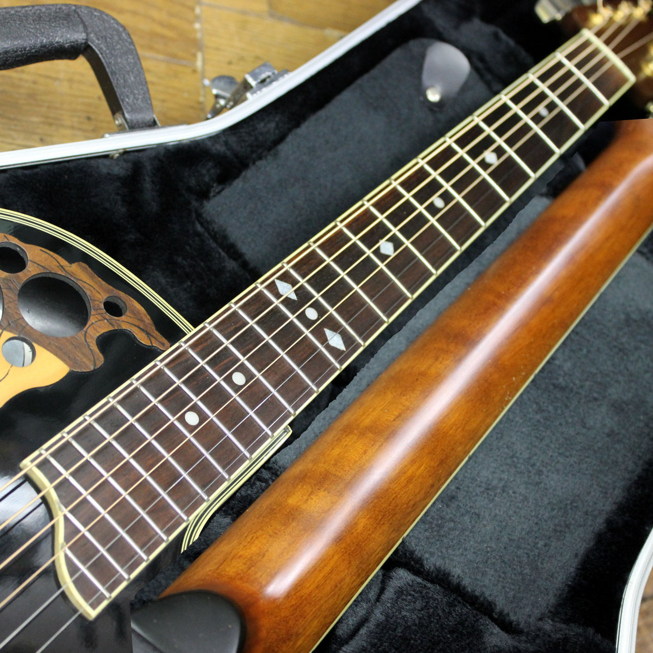 Ovation Celebrity Deluxe CS257 Black オベーション・セレブリティ