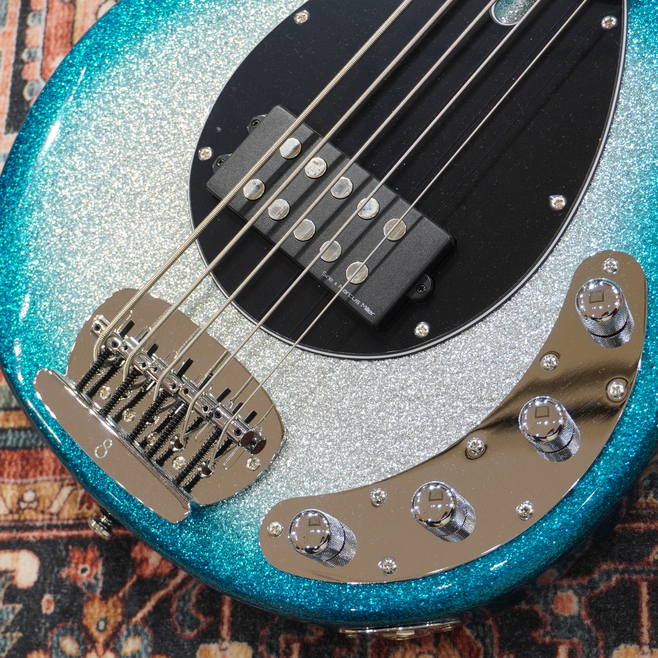 Sire Marcus Miller Z3 5-String Skyburst.SP (Skyburst Sparkle