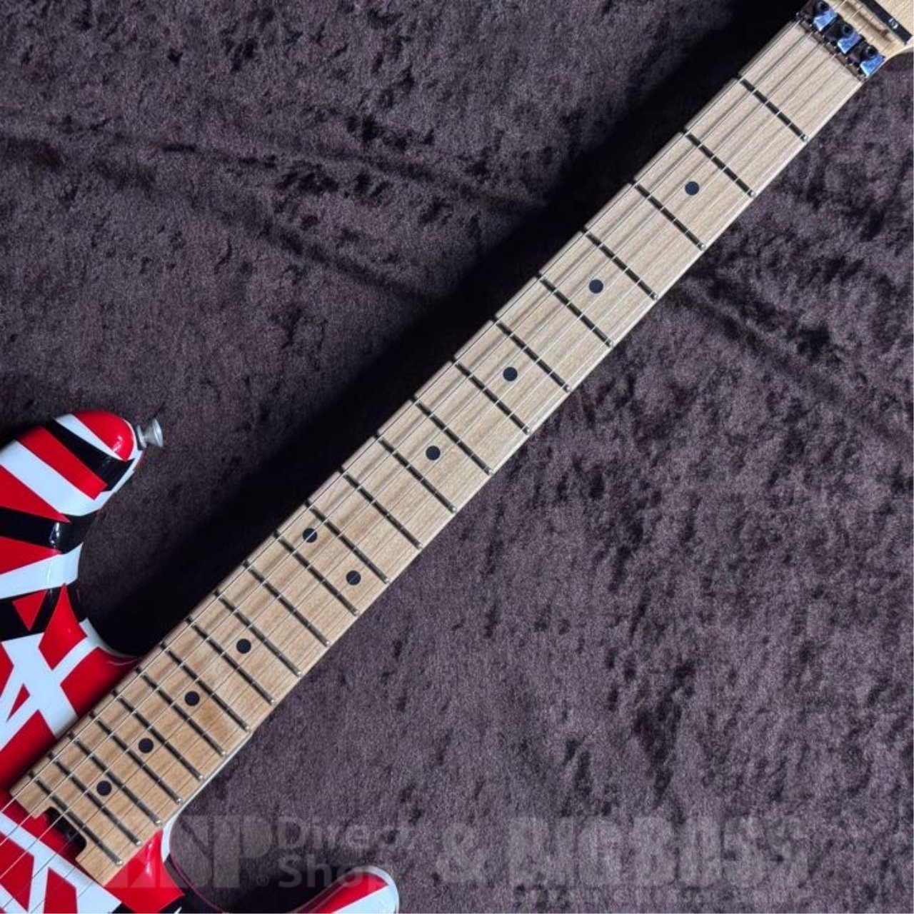 EVH Striped Series Red with Black Stripes（中古/送料無料）【楽器