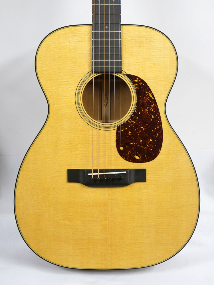 Martin 00-18 Standard #2542262