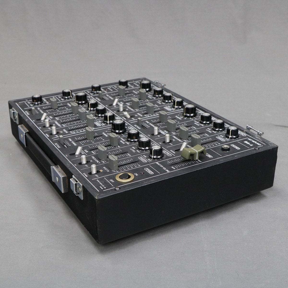 ULT-SOUND DS-4 PERCUSSION SYNTHESIZER 【VINTAGE】 【キーボード