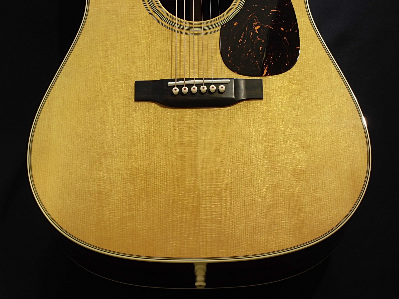 Martin D-28 STANDARD【2022年製】【長期展示品入れ替え !! 】（新品