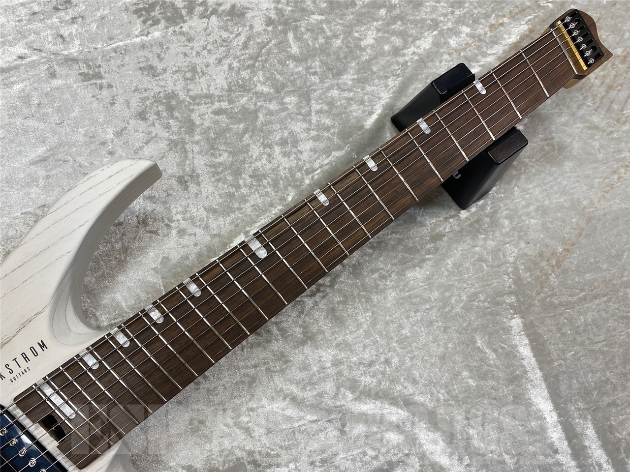 VIKSTROM GUITARS VSMH-270【Trans White】（B級特価/送料無料）【楽器