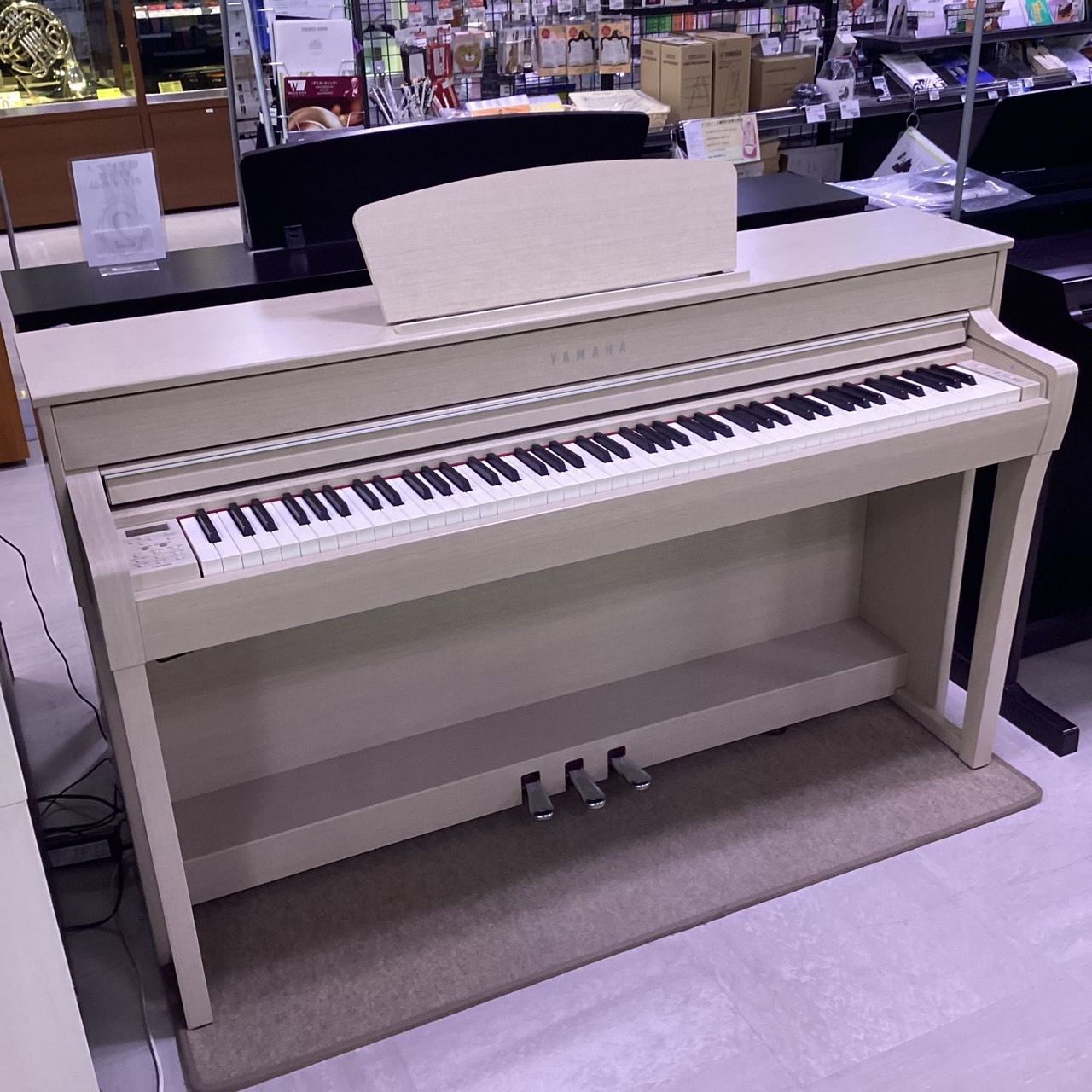 YAMAHA CLP-735（中古/送料無料）【楽器検索デジマート】