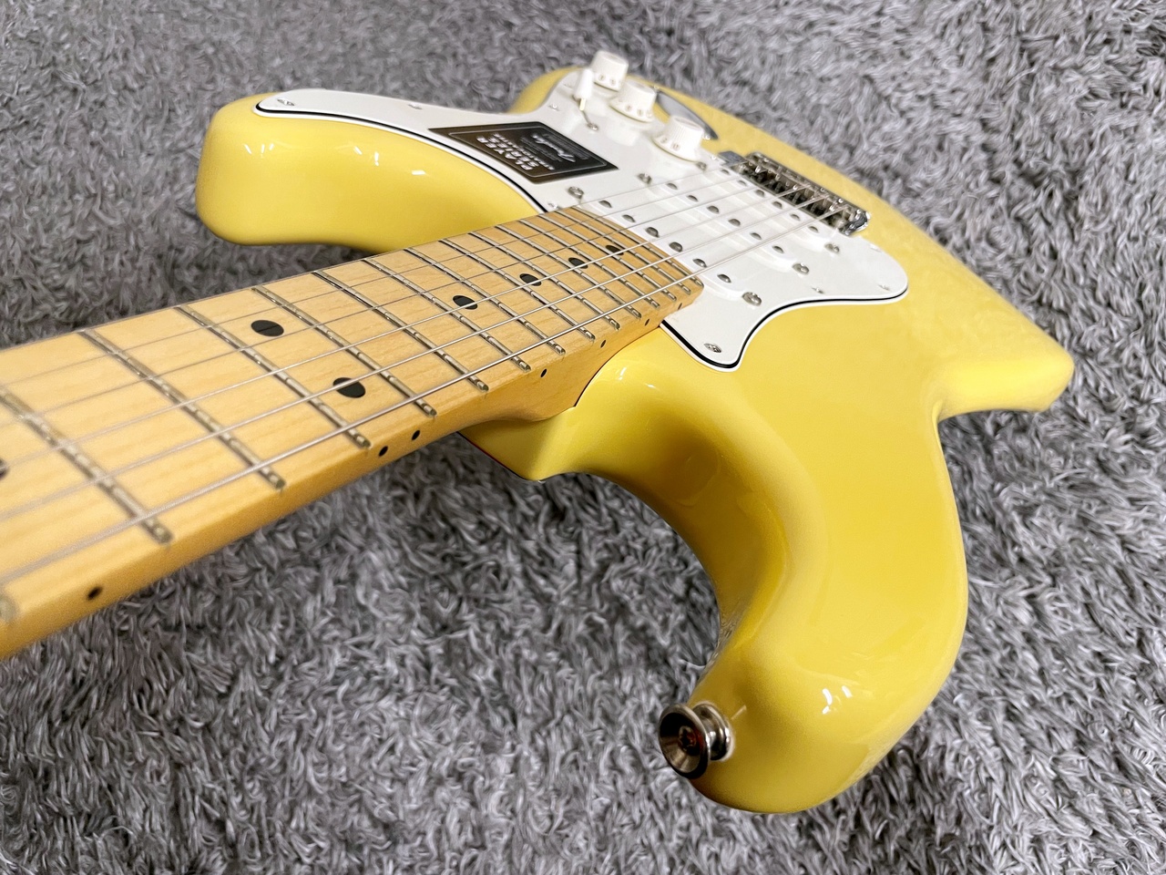 Fender Player Stratocaster Buttercream / Maple 【展示入替特価