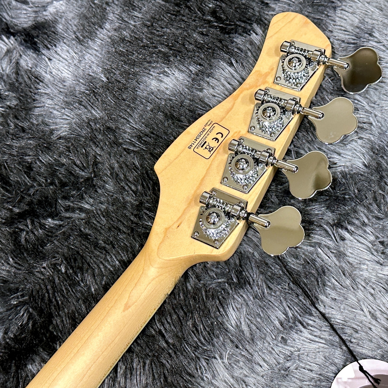 Sire Marcus Miller V7 2nd Generation Alder 4-String BK (Black