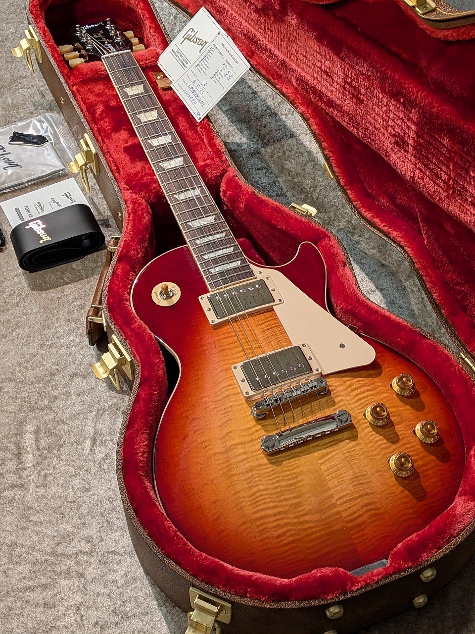 Gibson 【担当推薦個体。波打つ良杢】Les Paul Standard '50s