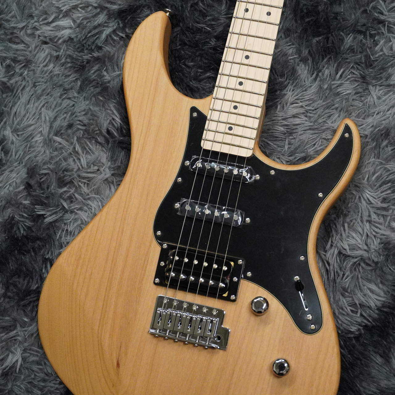 YAMAHA PACIFICA112VMX YNS (Yellow Natural Satin
