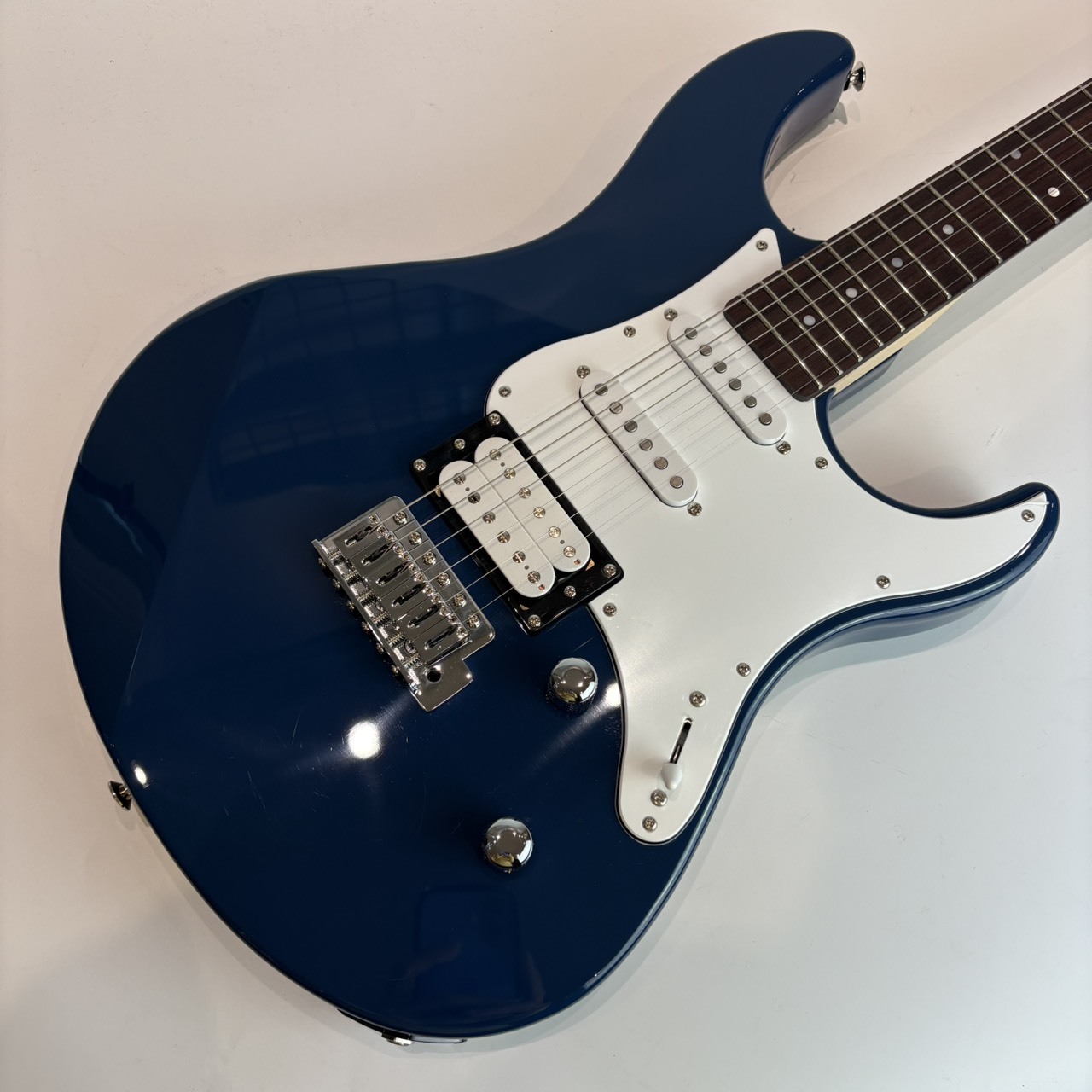 YAMAHA PACIFICA112V ユナイテッドブルーPAC112 YAMAHA PACIFICA112V UTB ユナイテッドブルーパシフィカ PAC112（新品