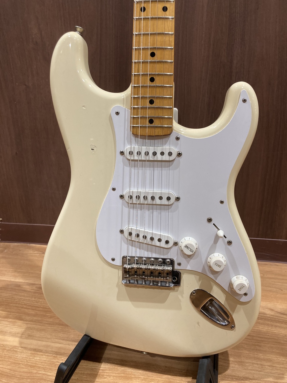 Fender Japan ST57-US Vintage Electric Guitar with USA