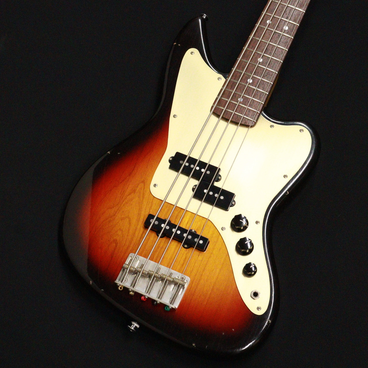 Black Smoker TRAD MASTER BETA-JMB5 MISA （新品/送料無料）【楽器