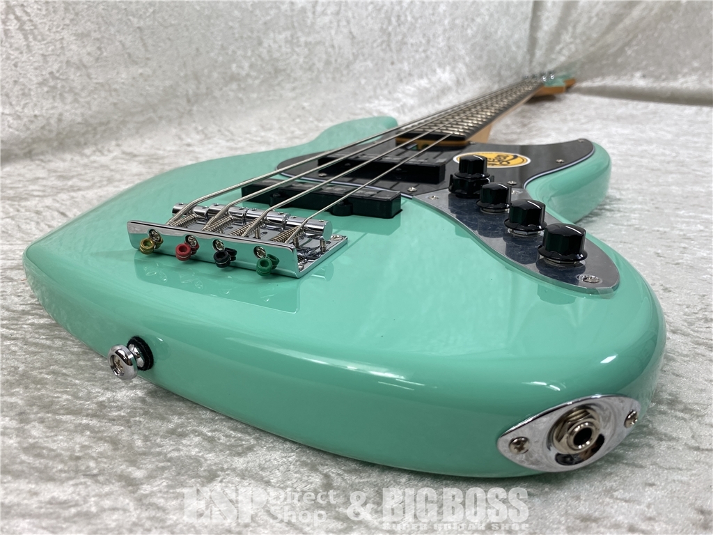 Sire Marcus Miller V3 New Gen 4-String (MLG:Mild Green) （新品