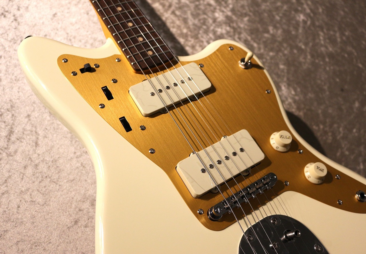 Squier by Fender 【人気モデル!】J Mascis Jazzmaster ~Vintage White