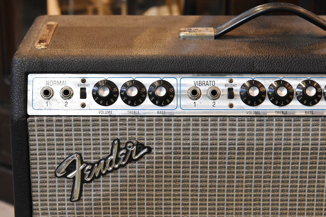 Fender 70s Vibrolux Reverb Silver Panel（ビンテージ）【楽器検索