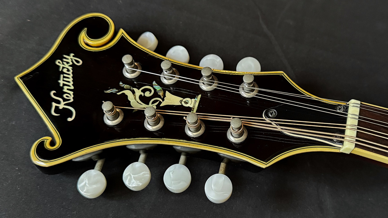 T*’様 Kentucky マンドリン サンバースト　KM675 T*'様 Kentucky マンドリン サンバースト KM675 - メルカリ