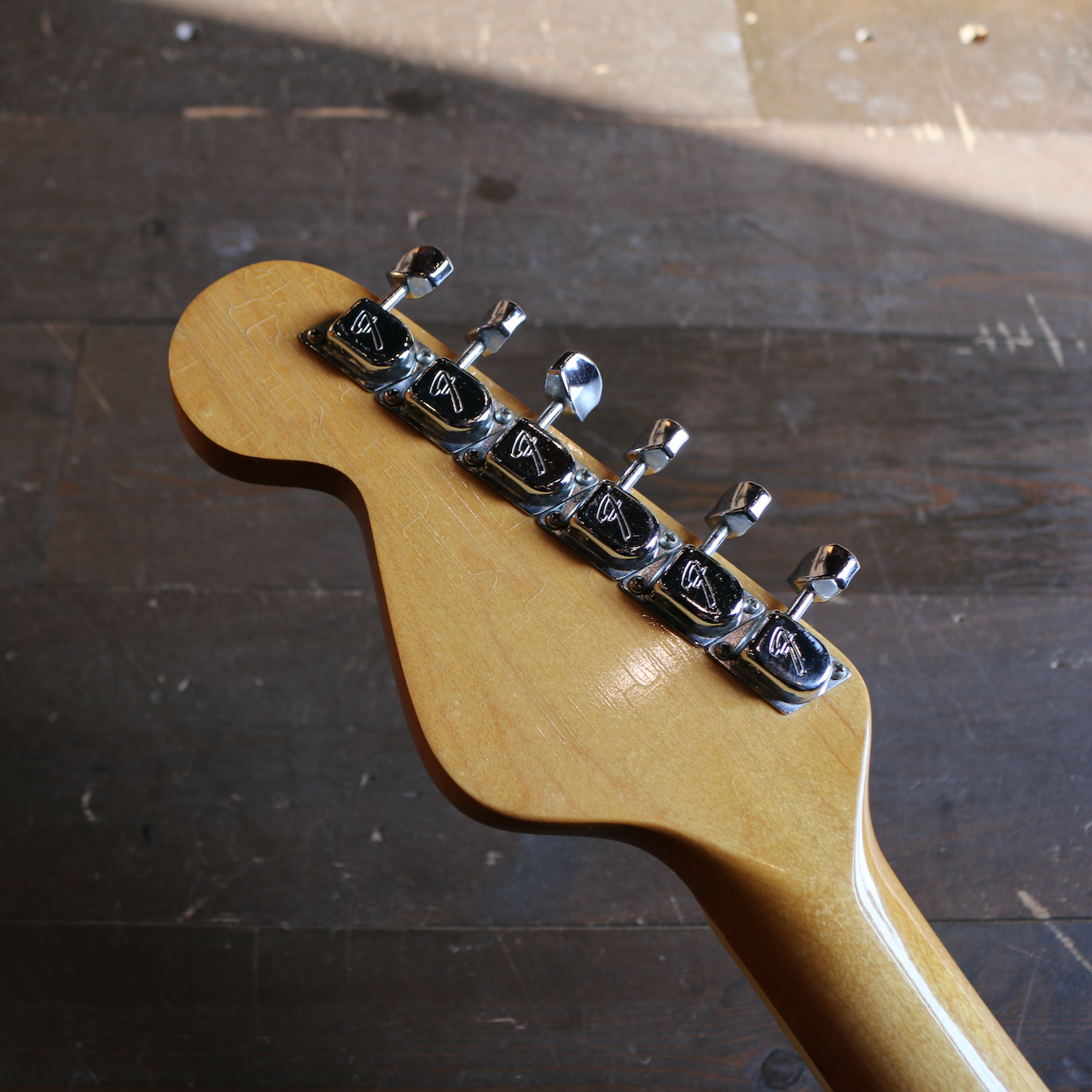 Fender Kingman Antigua（ビンテージ/送料無料）【楽器検索