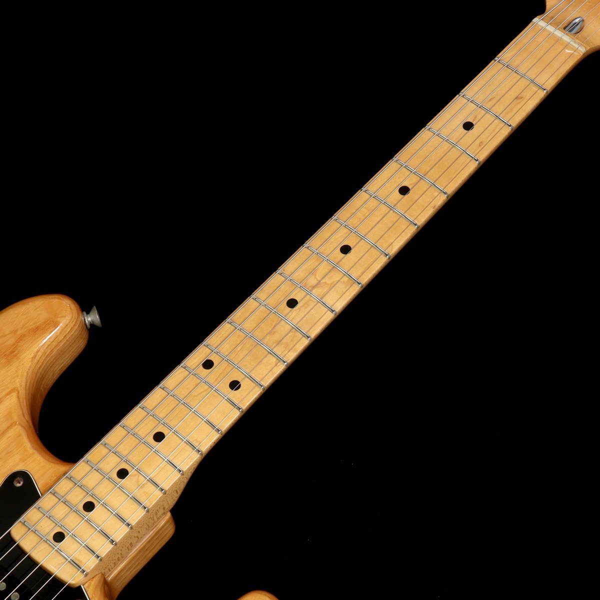 Fender 1977年製 Stratocaster NAT/M [4.32kg/Vintage] フェンダー ストラトキャスター エレキギター  【池袋店】（ビンテージ/送料無料）【楽器検索デジマート】