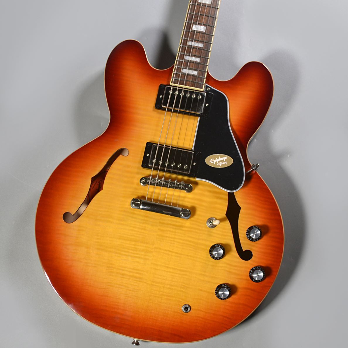 Epiphone ES-335 Figured Raspberry Tea Burst（B級特価/送料無料