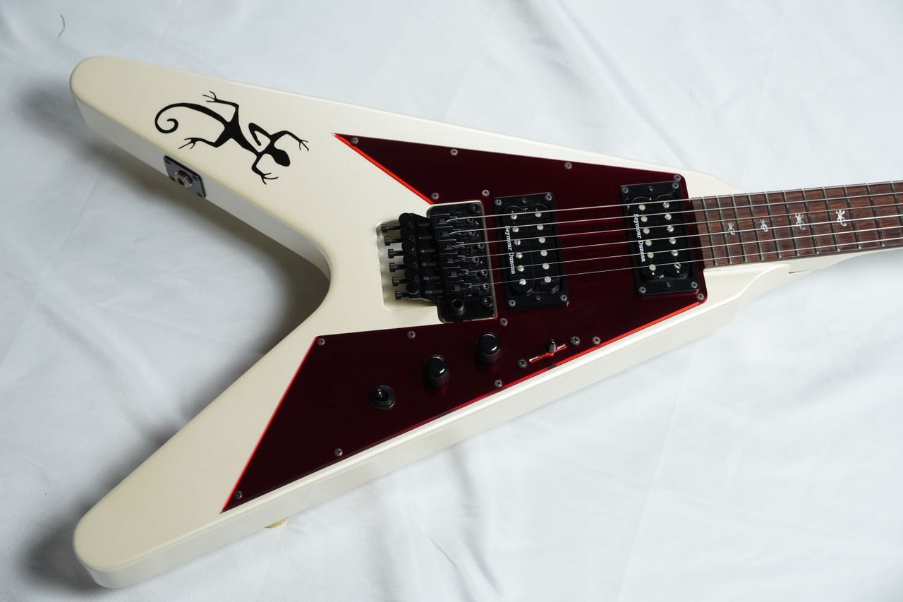 ESP LIZARD SPECIAL V-II /Pearl White YUKI(DUSTAR-3 Rayflower