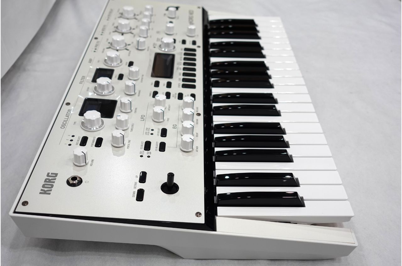 KORG KINGKORG NEO 即納可能!【1台限定アウトレット特価】【ローン分割