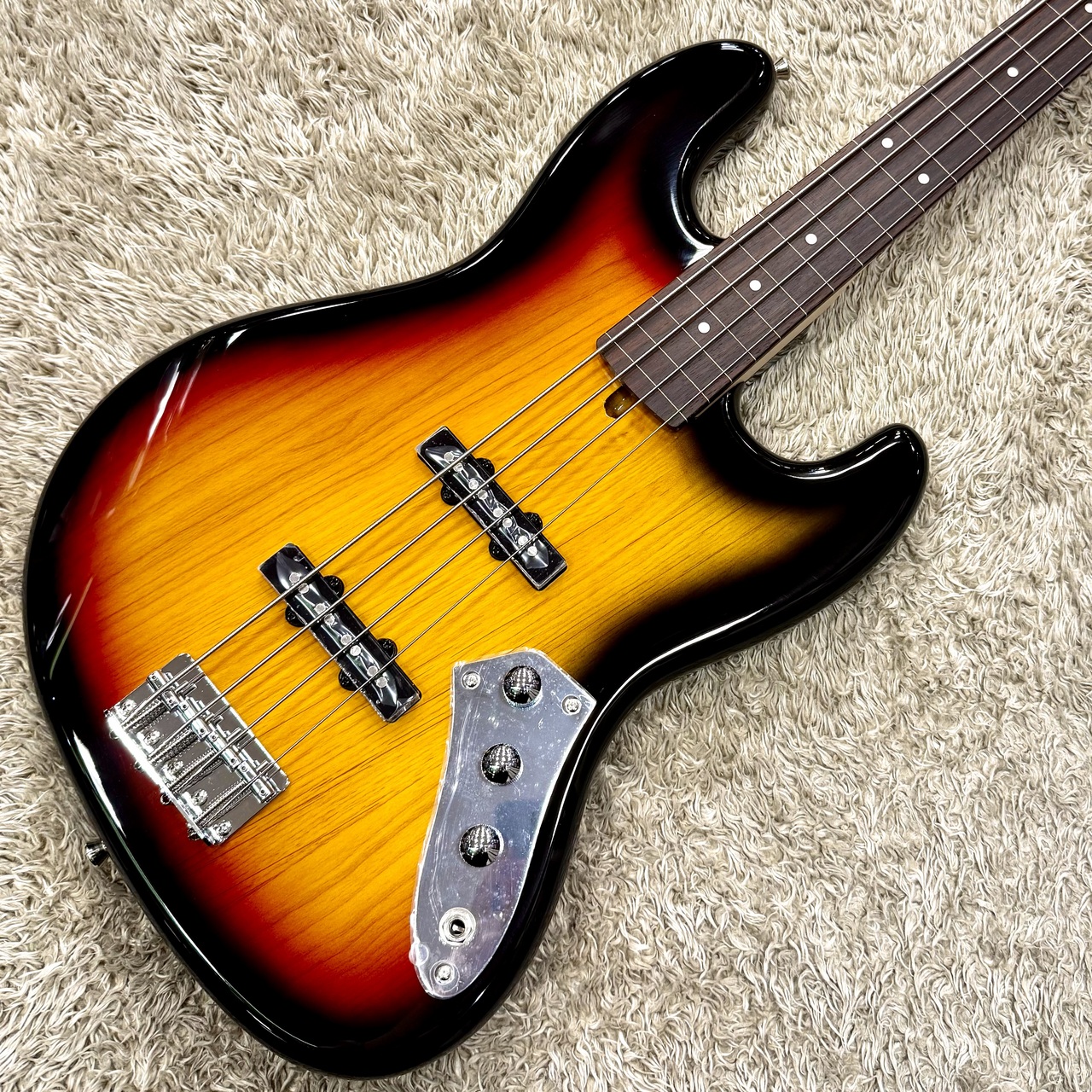 Bacchus BJB-1R-FL 3TS -Univers Series-【特価】【フレットレス