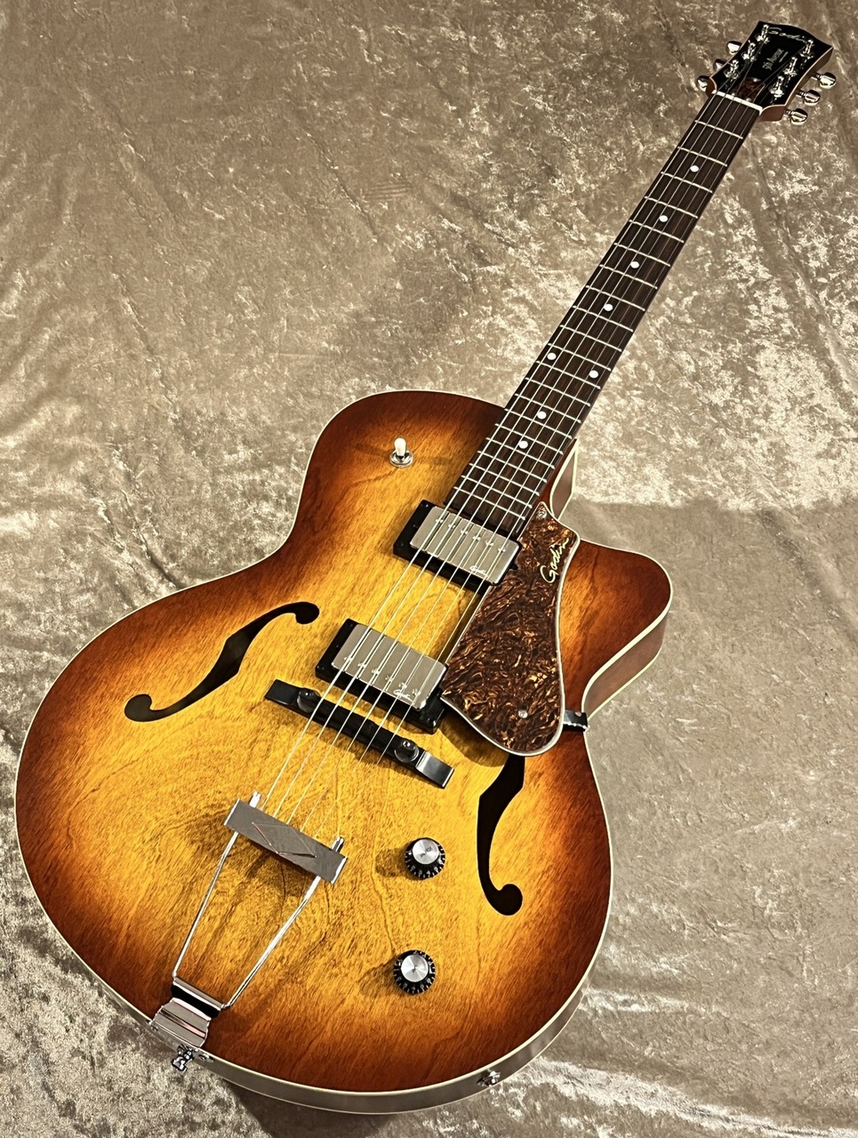 Godin 【USED】5th Avenue CW Kingpin II- HB Cognac Burst