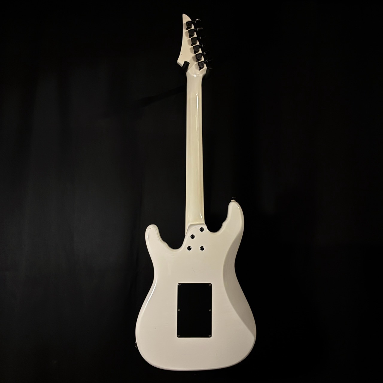 Aria Pro II Hellion Series 45-2 Ivory 【3.69㎏】（中古）【楽器検索